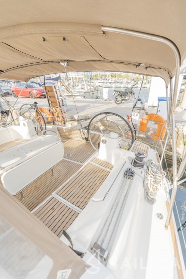 Sun Odyssey 519 - Yacht Charter Sailica