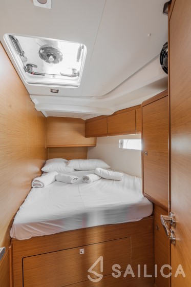 Sun Odyssey 519 - Yacht Charter Sailica