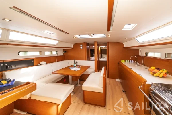 Sun Odyssey 479 - Yacht Charter Sailica