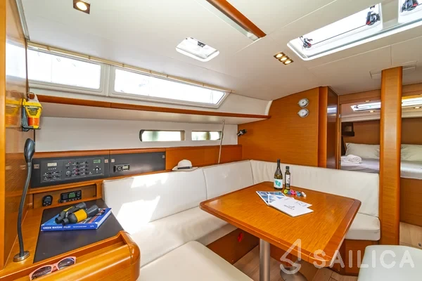 Sun Odyssey 479 - Yacht Charter Sailica