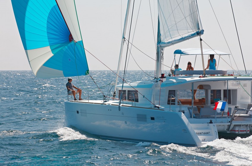 Lagoon 450  Flybridge - Yacht Charter Sailica