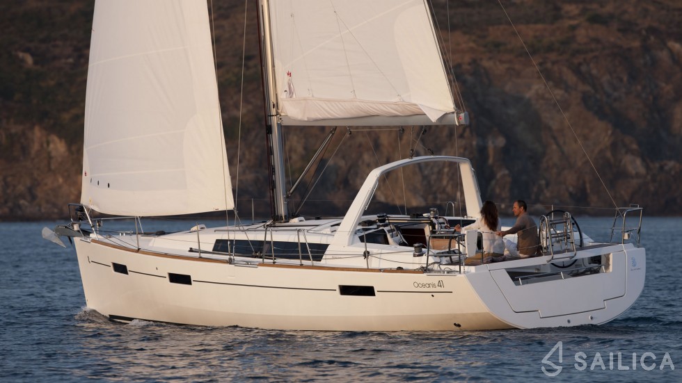 Oceanis 41 - Yacht Charter Sailica