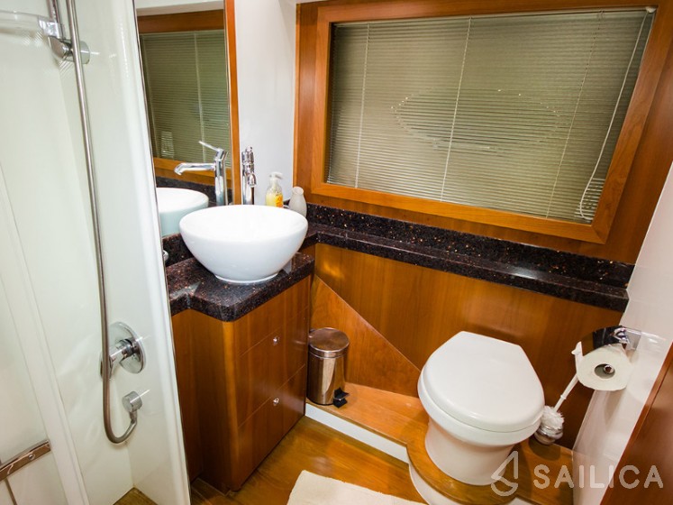 Princess 62 - Yacht Charter Sailica