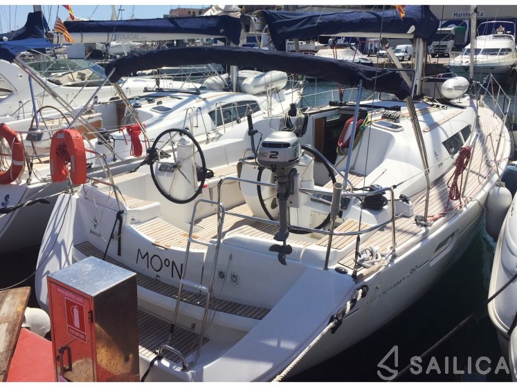 Sun Odyssey 39i - Yacht Charter Sailica
