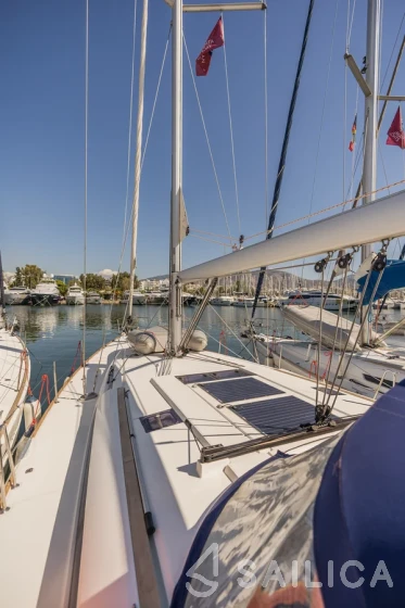 Sun Odyssey 519 - Yacht Charter Sailica