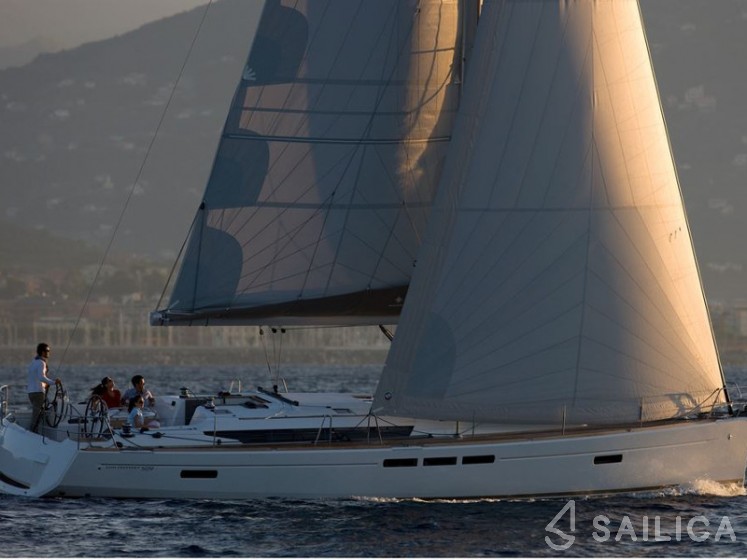 Sun Odyssey 519 - Yacht Charter Sailica