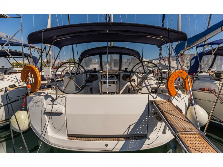 Sun Odyssey 519 - Yacht Charter Sailica