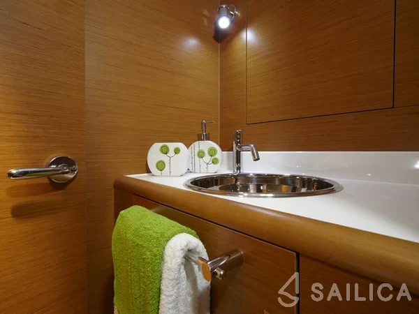 Sun Odyssey 439 - Yacht Charter Sailica