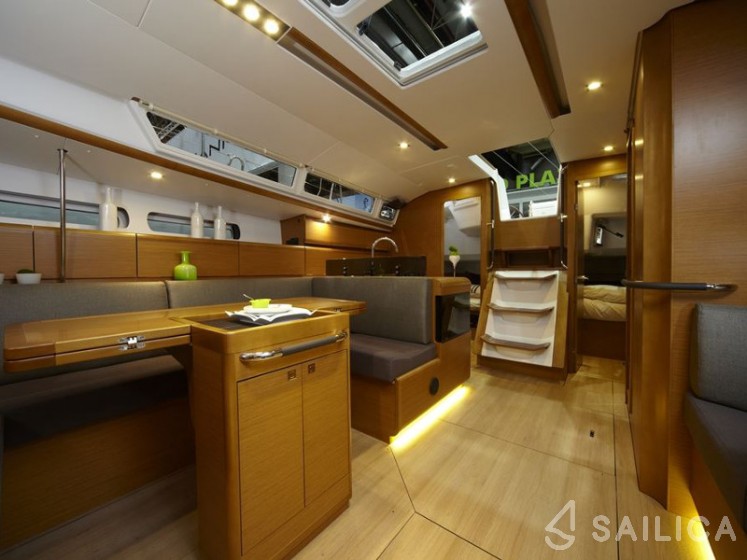 Sun Odyssey 439 - Yacht Charter Sailica