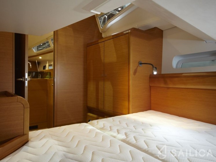 Sun Odyssey 439 - Yacht Charter Sailica