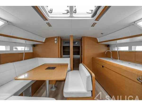 Sun Odyssey 519 - Yacht Charter Sailica