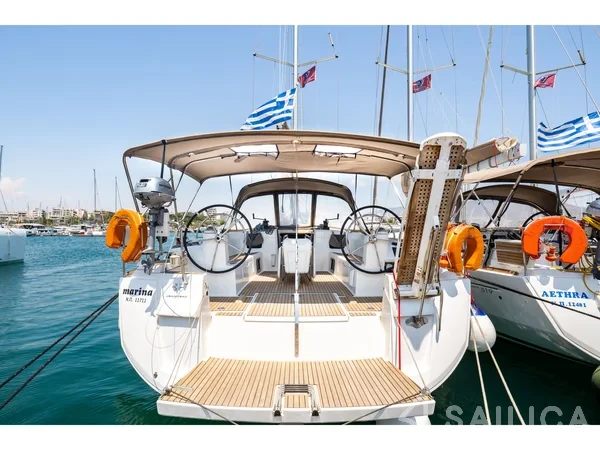 Sun Odyssey 519 - Yacht Charter Sailica