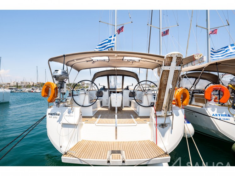 Sun Odyssey 519 - Yacht Charter Sailica