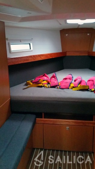 Bavaria 41 Cruiser - Yacht Charter Sailica