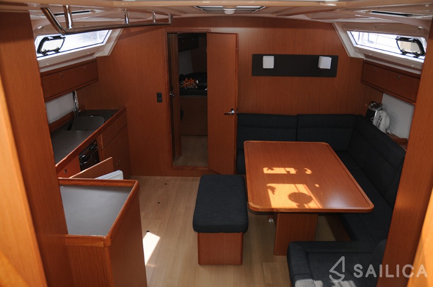 Bavaria 46 Cruiser - Yacht Charter Sailica