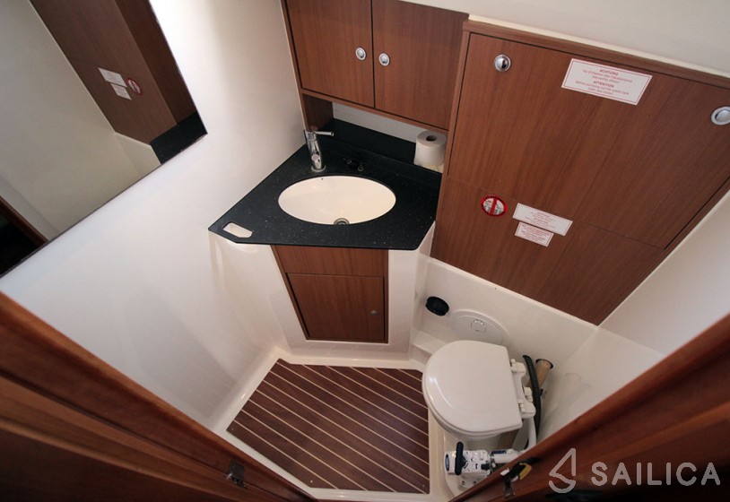Bavaria 50 Cruiser - Yacht Charter Sailica