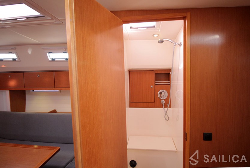 Bavaria 50 Cruiser - Yacht Charter Sailica