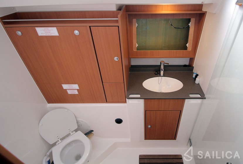 Bavaria 50 Cruiser - Yacht Charter Sailica