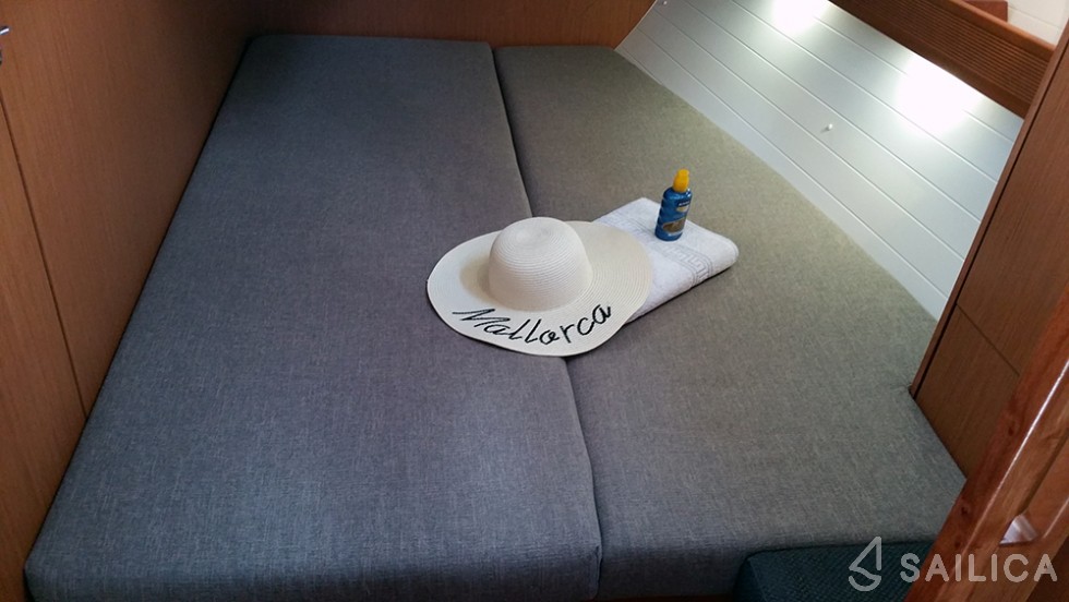 Bavaria 50 Cruiser - Yacht Charter Sailica