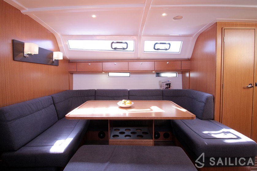Bavaria 51 Cruiser - Yacht Charter Sailica