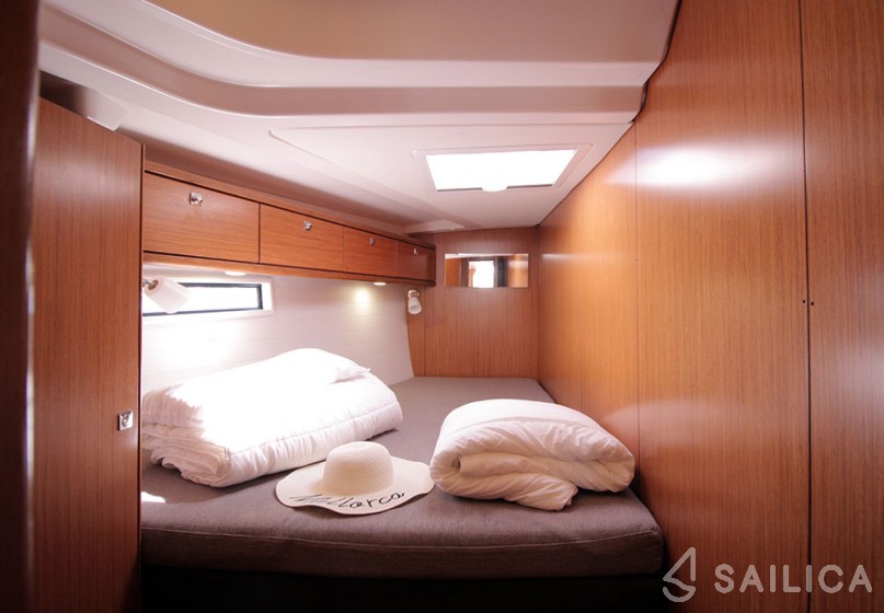 Bavaria 51 Cruiser - Yacht Charter Sailica