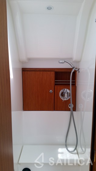 Bavaria 51 Cruiser - Yacht Charter Sailica