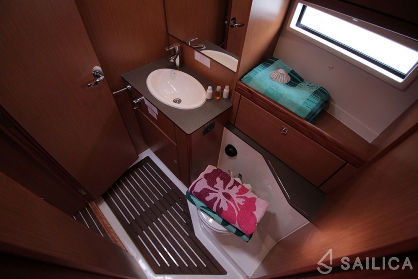 Bavaria Cruiser 56 - Yacht Charter Sailica