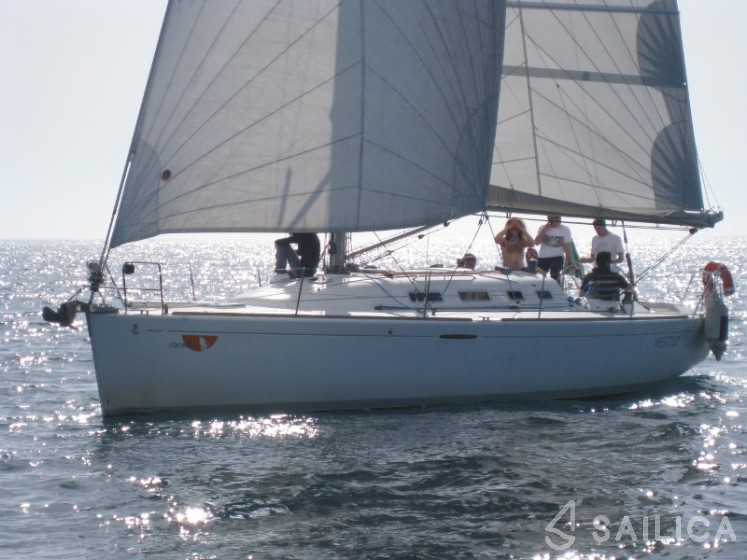 First 40.7 - Yacht Charter Sailica