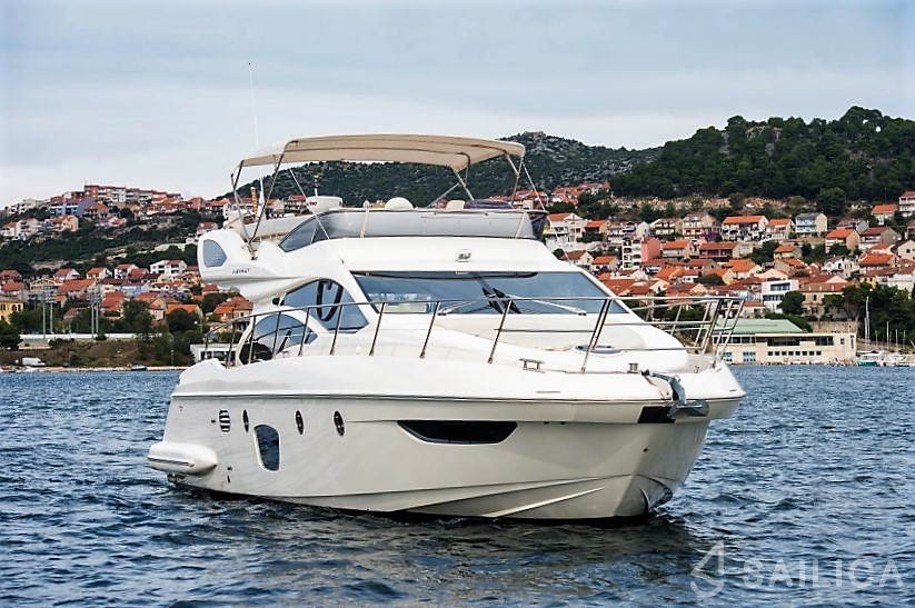 Azimut 47 - Yacht Charter Sailica