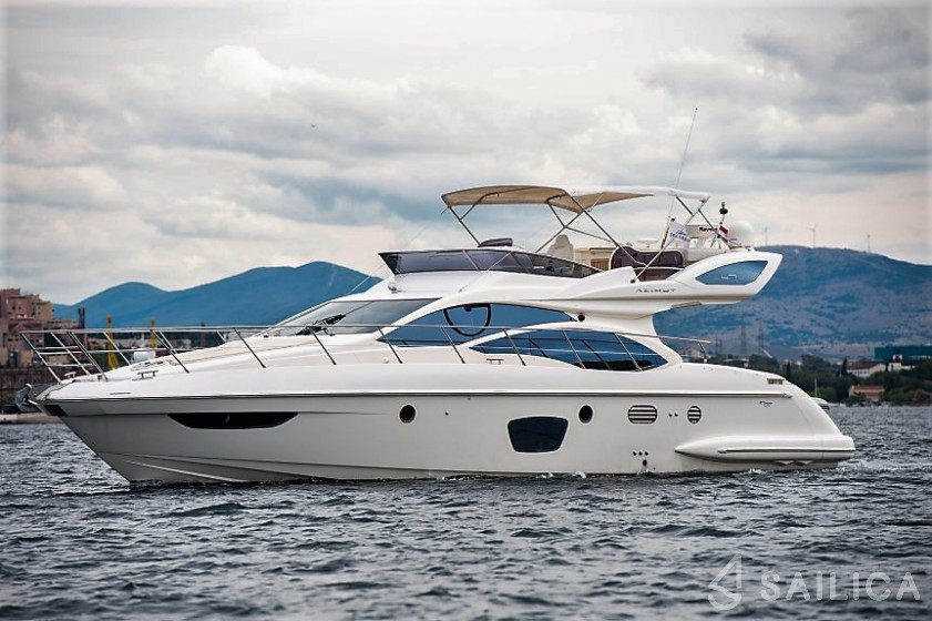 Azimut 47 - Yacht Charter Sailica