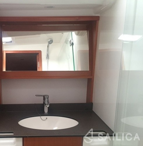 Bavaria 51 Cruiser - Yacht Charter Sailica