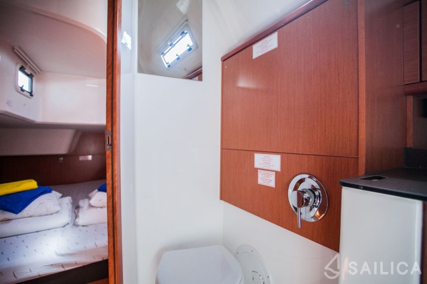 Bavaria 51 Cruiser - Yacht Charter Sailica