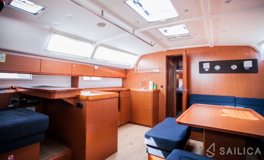 Bavaria 51 Cruiser - Yacht Charter Sailica