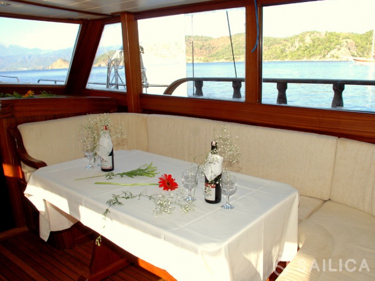 Gulet - Yacht Charter Sailica