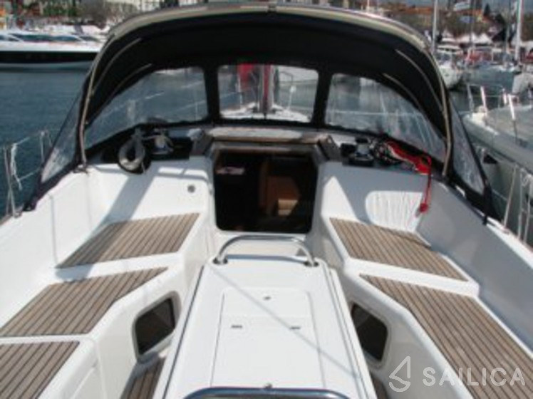 Sun Odyssey 45DS - Yacht Charter Sailica