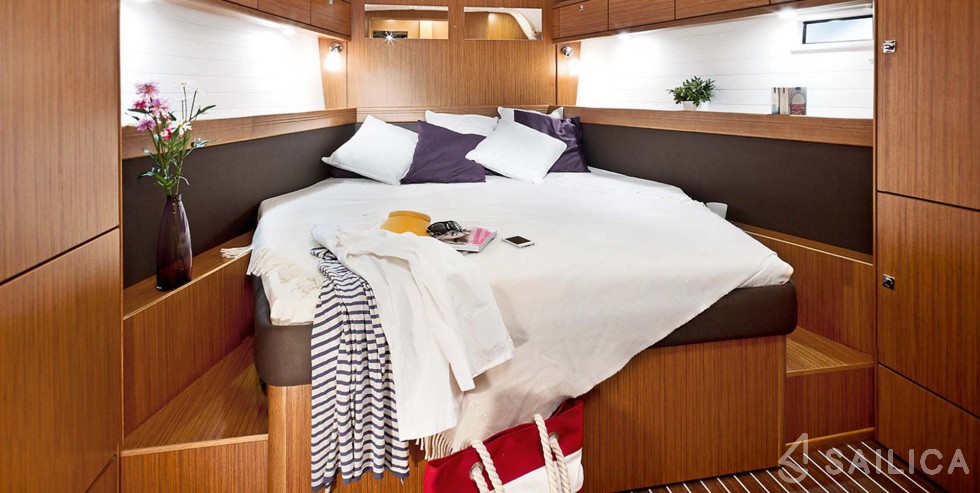 Bavaria Cruiser 46 - Yacht Charter Sailica