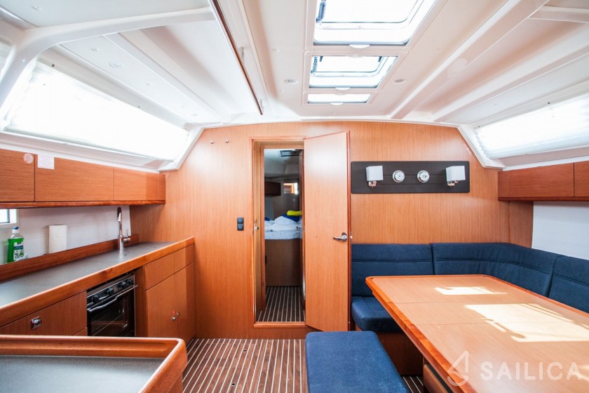 Bavaria 46 Cruiser - Yacht Charter Sailica