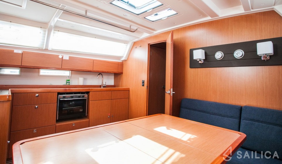 Bavaria 46 Cruiser - Yacht Charter Sailica