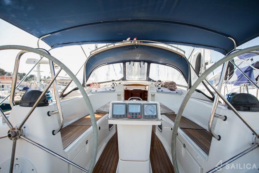 Bavaria 46 Cruiser - Yacht Charter Sailica