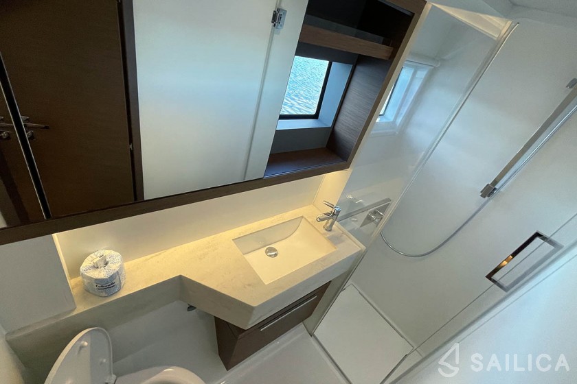 Lagoon 50 - Yacht Charter Sailica