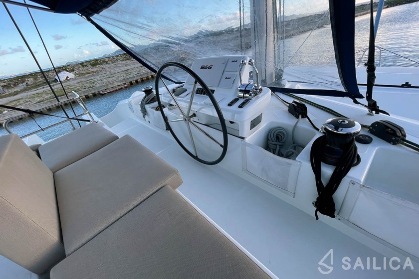 Lagoon 50 - Yacht Charter Sailica