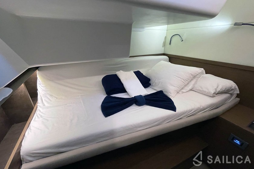 Lagoon 50 - Yacht Charter Sailica