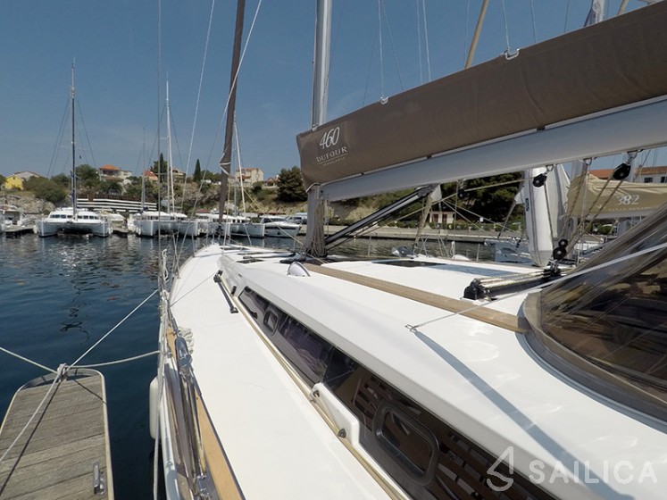 Dufour 460 GL - Yacht Charter Sailica