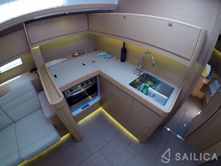 Dufour 460 GL - Yacht Charter Sailica