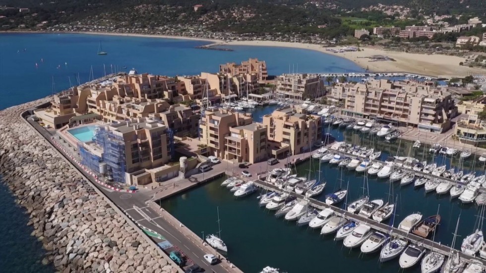 Oceanis 40.1 - Yacht Charter Sailica