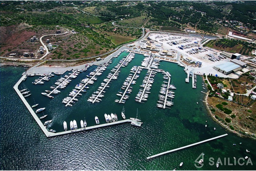Hanse 508 - Yacht Charter Sailica