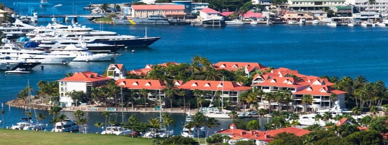 Lagoon 42 - Yacht Charter Sailica