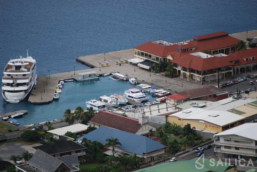 Bali Catspace - Yacht Charter Sailica