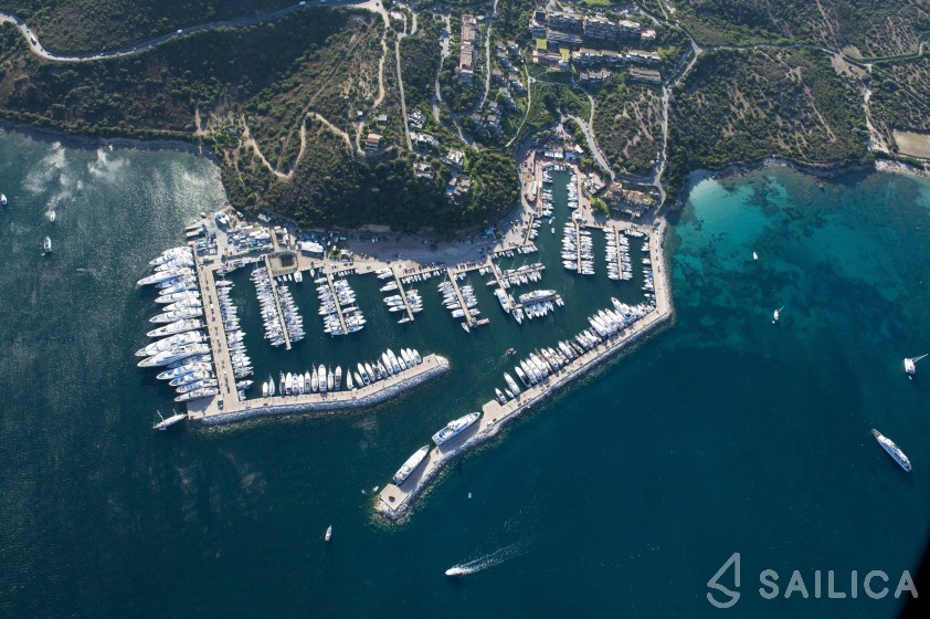Bavaria 34 Cruiser - Yacht Charter Sailica
