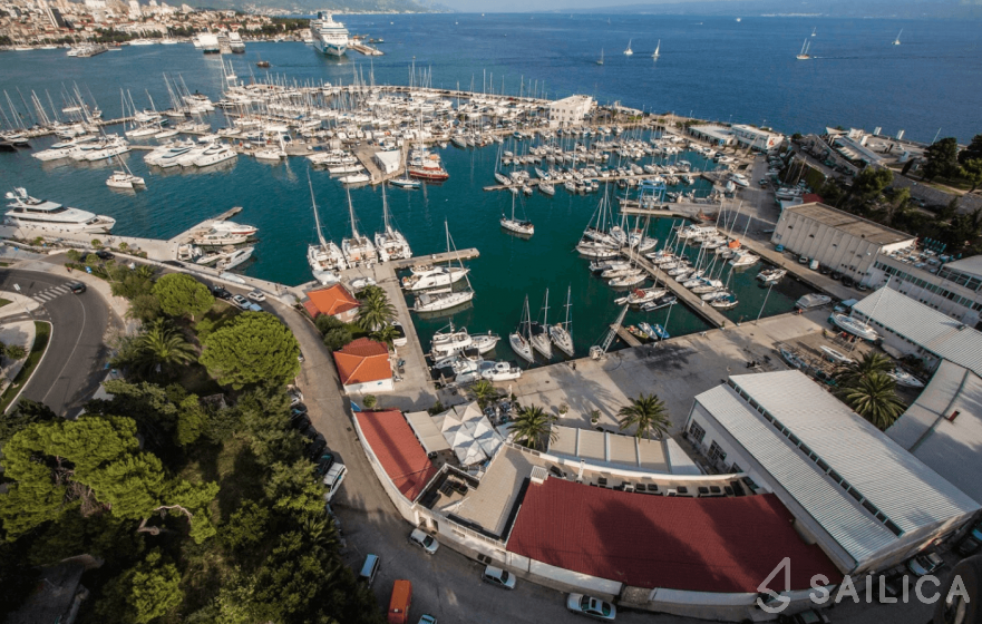 Lagoon 46  - Yacht Charter Sailica